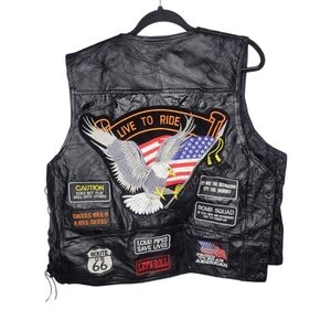 Diamond Plate Buffalo Leather Biker Vest Size XL With Patches